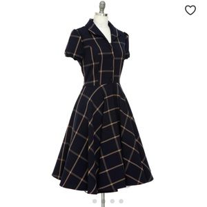 Black tartan retro shirt-waist dress